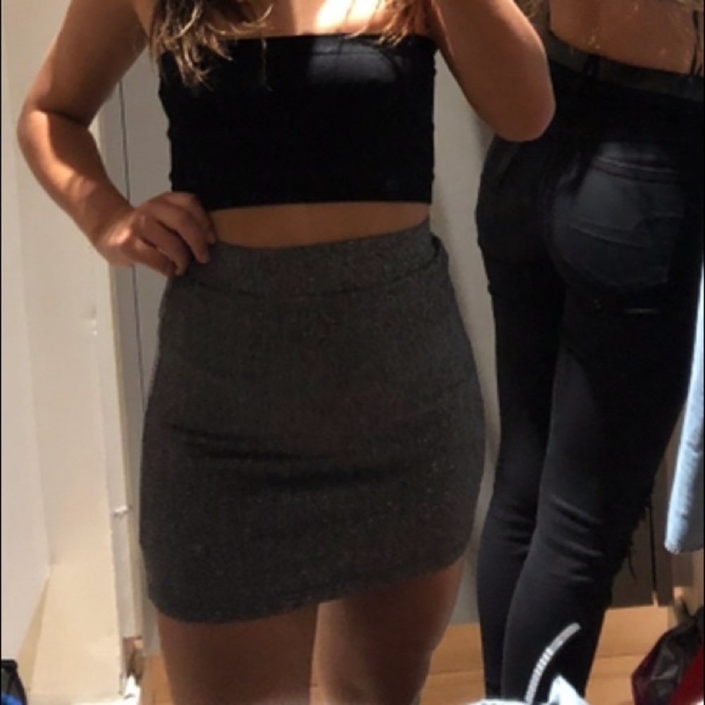 GLITTERY MINI SKIRT FOREVER 21 SMALL